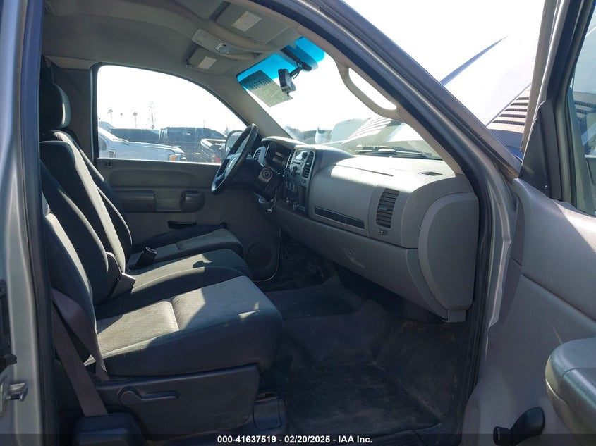 2008 CHEVROLET SILVERADO VIN: 1GCHC29K68E200695