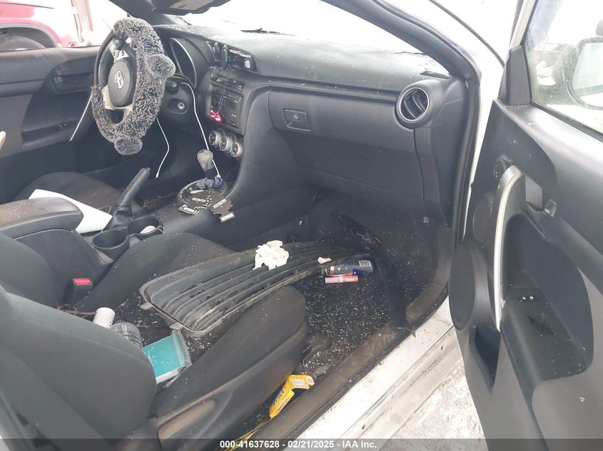 2013 TOYOTA SCION TC VIN: JTKJF5C77D3055714