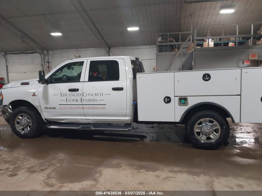 2022 Ram 3500 Tradesman 4X4 8' Box VIN: 3C63R3GL0NG268447 Lot: 41638536