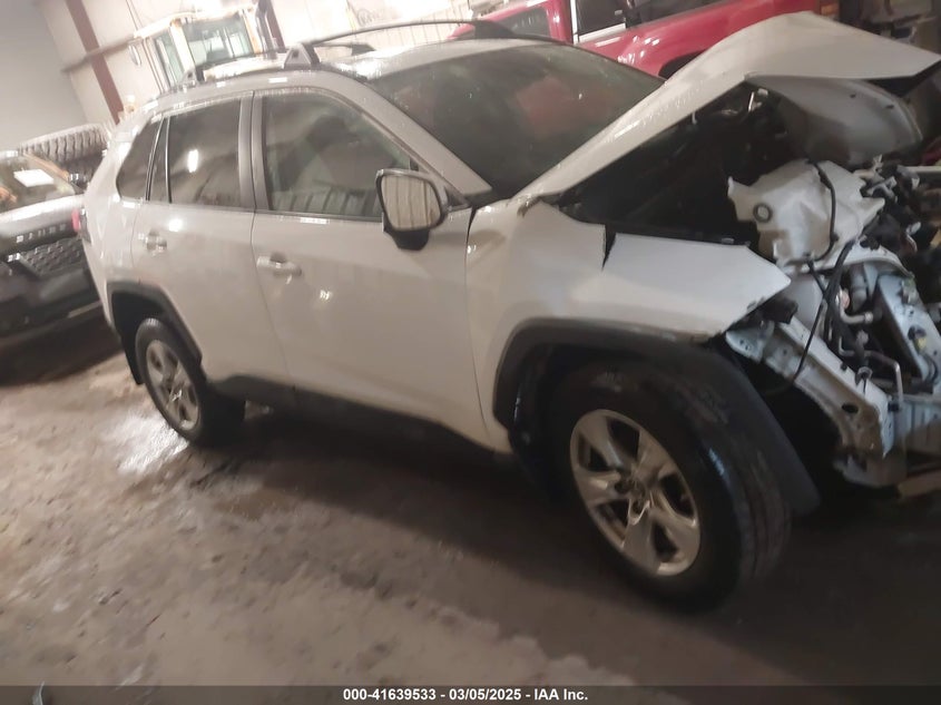 2019 TOYOTA RAV4 XLE - 2T3P1RFV4KW023217