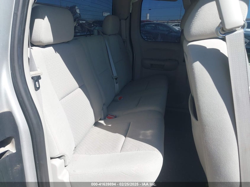 2011 CHEVROLET SILVERADO 1500 VIN: 1GCRKSE39BZ328189
