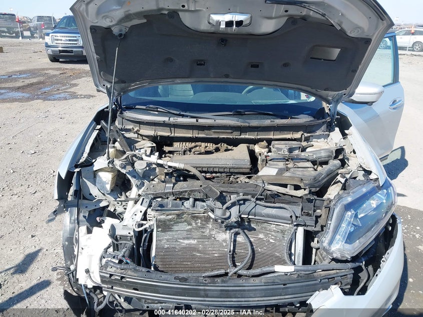 2014 NISSAN ROGUE SL - 5N1AT2MT7EC765431