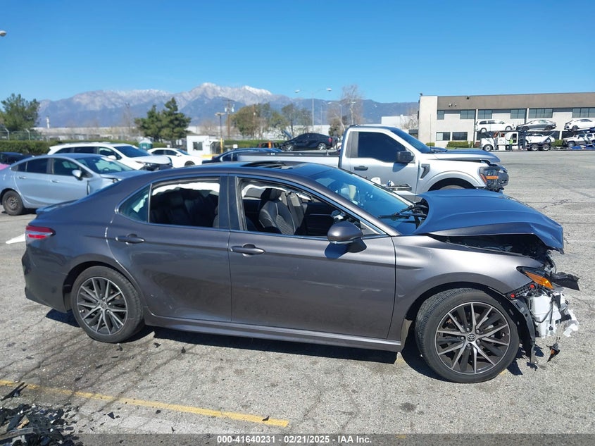 2021 TOYOTA CAMRY VIN: 4T1T11AK4MU568827
