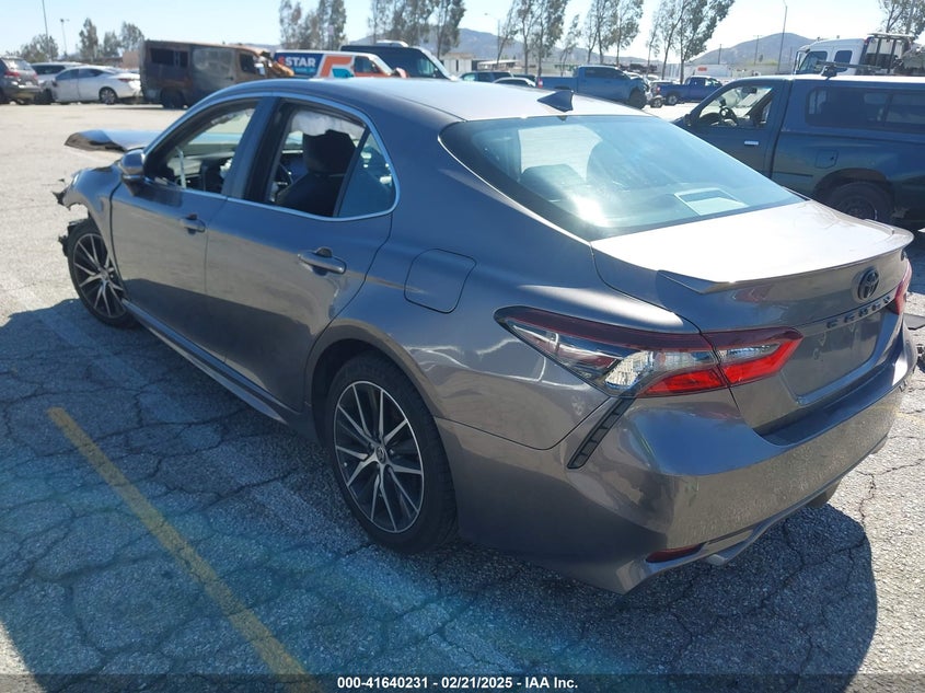 2021 TOYOTA CAMRY VIN: 4T1T11AK4MU568827