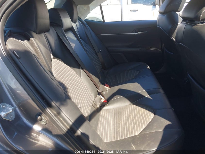 2021 TOYOTA CAMRY VIN: 4T1T11AK4MU568827