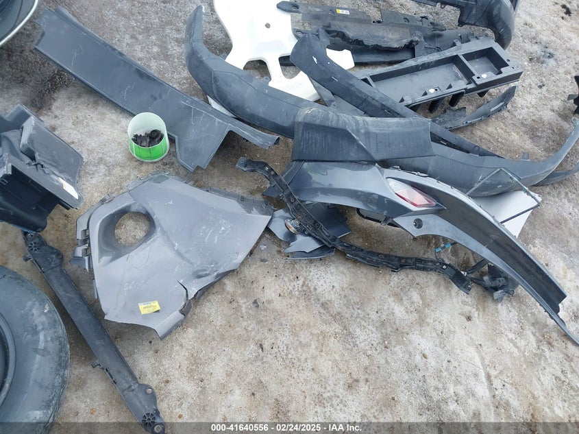 2018 TOYOTA RAV4 LE - 2T3BFREV1JW854136