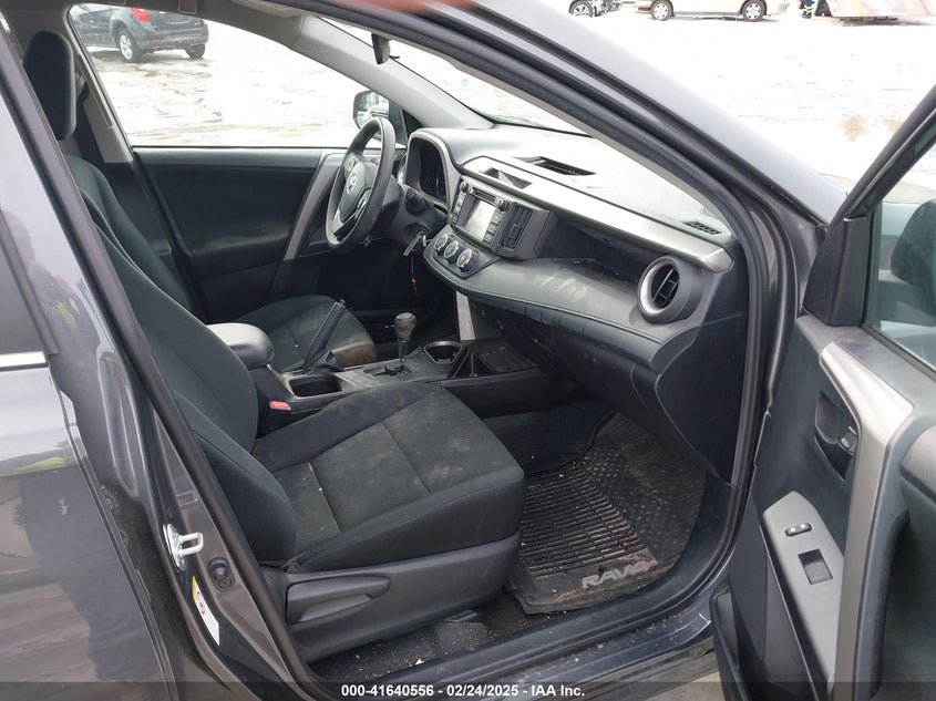 2018 TOYOTA RAV4 LE - 2T3BFREV1JW854136