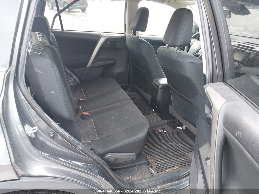 2018 TOYOTA RAV4 LE - 2T3BFREV1JW854136