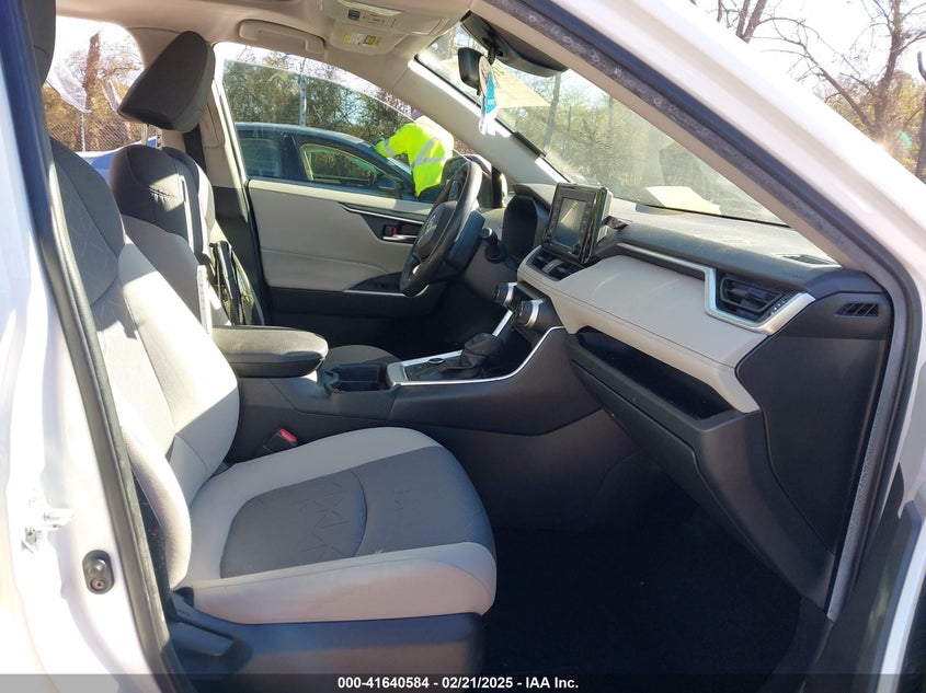 2021 TOYOTA RAV4 HYBRID XLE - JTMR6RFV0MD016789