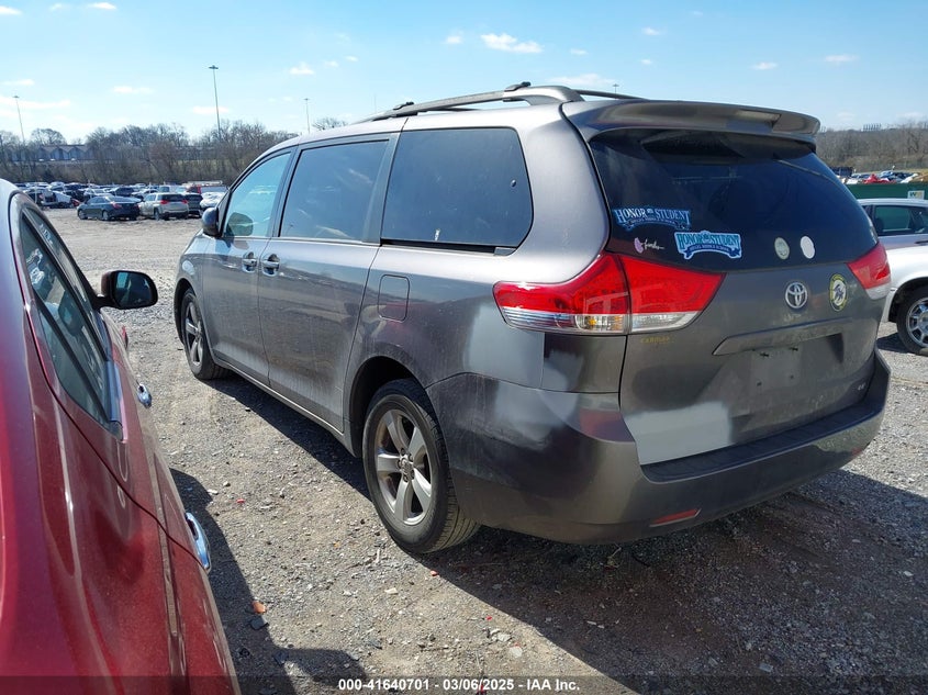 2011 Toyota Sienna Le V6 VIN: 5TDKK3DCXBS015596 Lot: 41640701