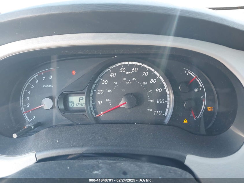 2011 Toyota Sienna Le V6 VIN: 5TDKK3DCXBS015596 Lot: 41640701