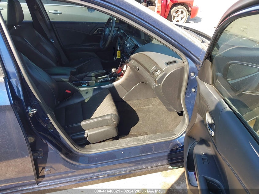 2017 HONDA ACCORD VIN: 1HGCR2F57HA191361