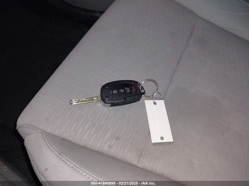 2020 HYUNDAI TUCSON SE - KM8J2CA42LU173447