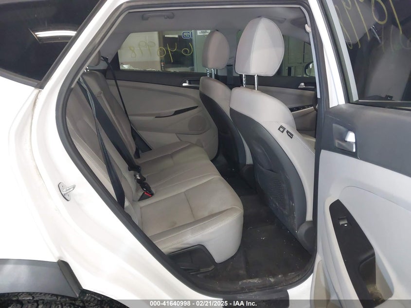 2020 HYUNDAI TUCSON SE - KM8J2CA42LU173447