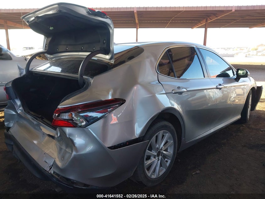 2022 TOYOTA CAMRY VIN: 4T1C11AK4NU013667