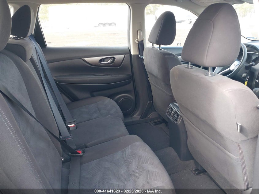 2015 NISSAN ROGUE S - KNMAT2MV6FP565205