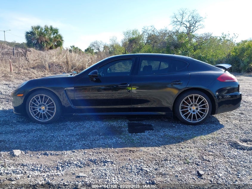 2014 PORSCHE PANAMERA 4 - WP0AA2A79EL013117