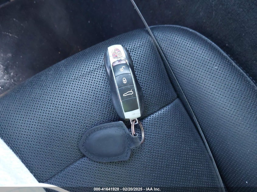 2014 PORSCHE PANAMERA 4 - WP0AA2A79EL013117