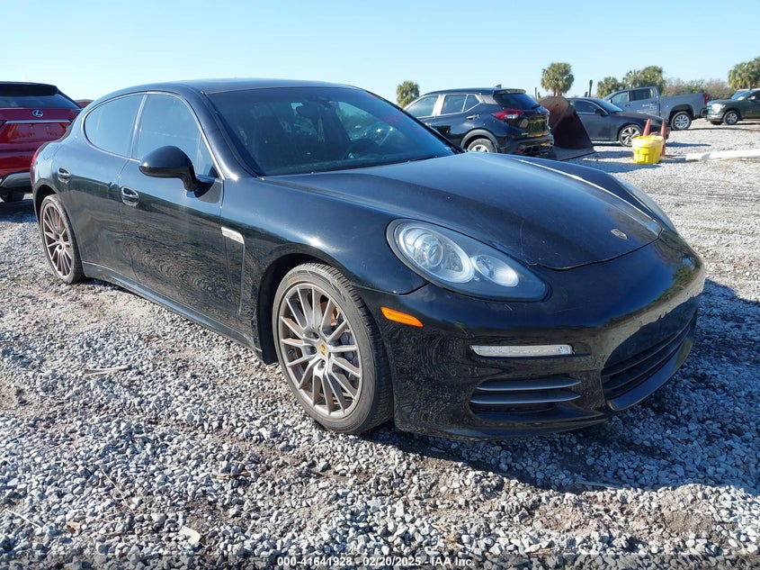 2014 PORSCHE PANAMERA 4 - WP0AA2A79EL013117