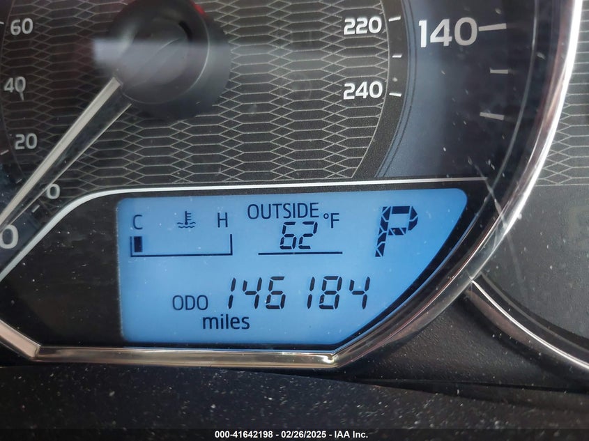 2014 TOYOTA COROLLA LE PLUS - 2T1BURHE5EC076330