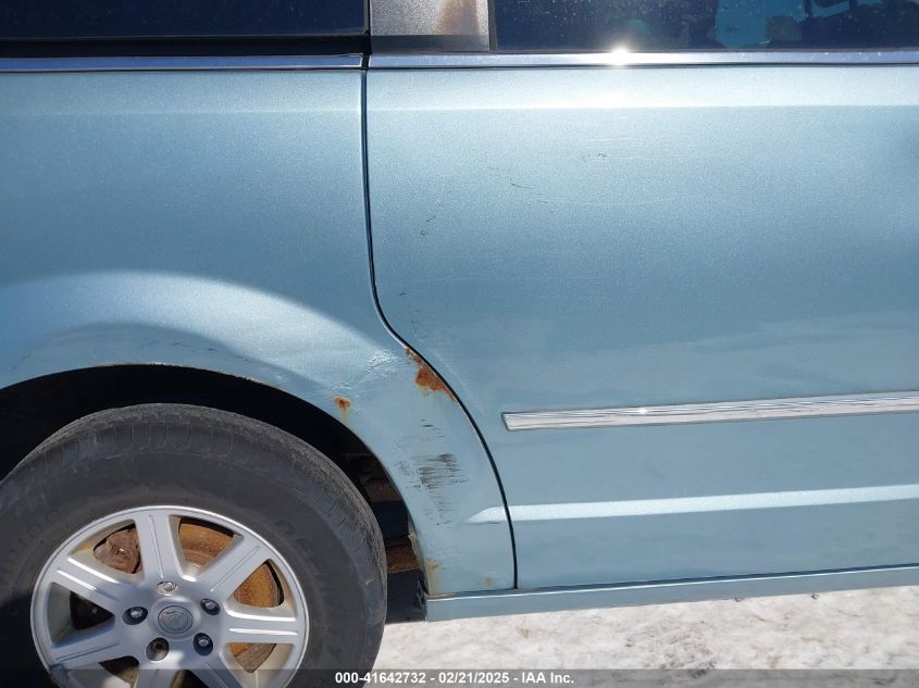 2010 Chrysler Town & Country Touring VIN: 2A4RR5D17AR346125 Lot: 41642732