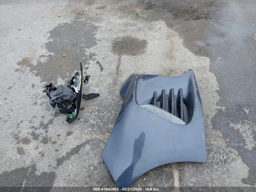 2017 Toyota Corolla Se VIN: 5YFBURHE8HP611574 Lot: 41642963