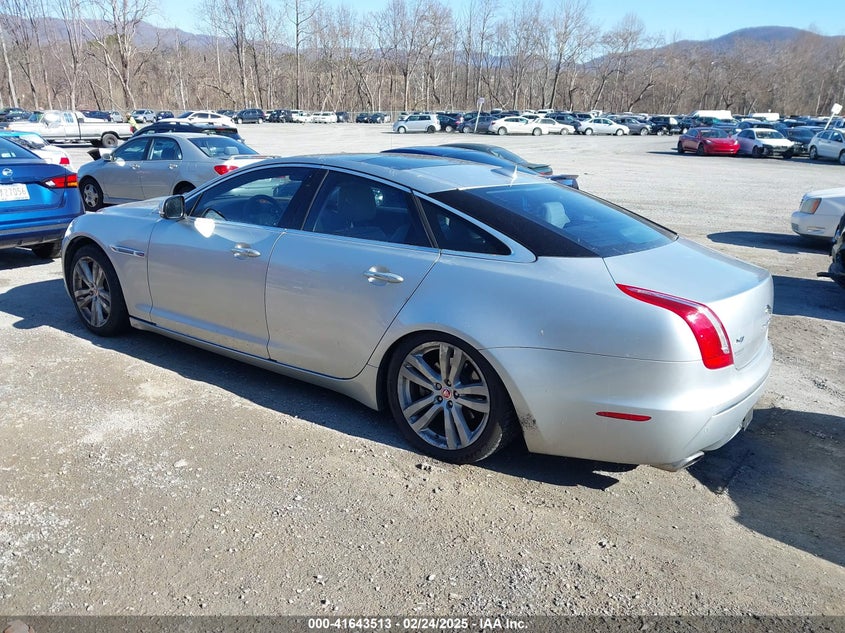 2014 JAGUAR XJ VIN: SAJWJ1CD0E8V63989