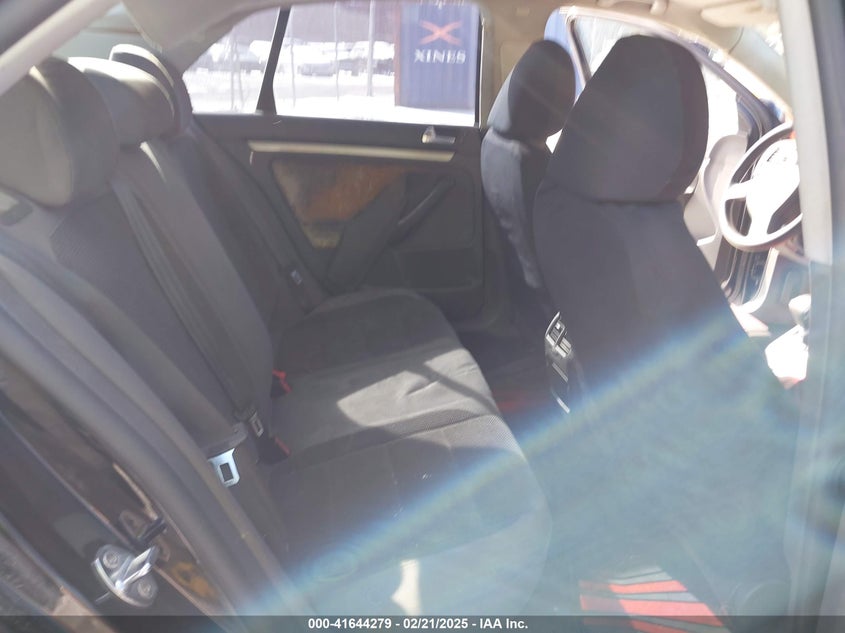2009 VOLKSWAGEN JETTA VIN: 3VWJM71K19M019312