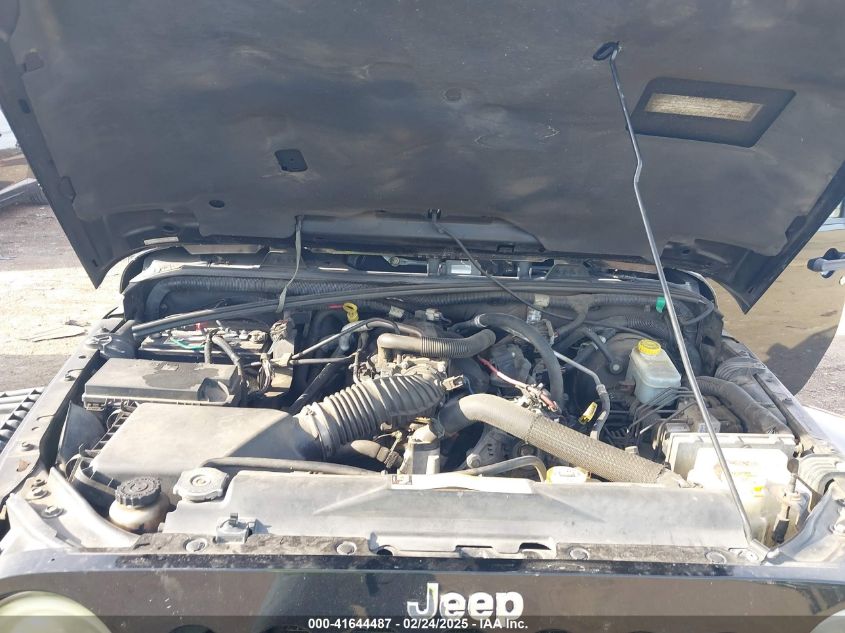 2008 Jeep Wrangler Unlimited Sahara VIN: 1J4GB59118L522013 Lot: 41644487