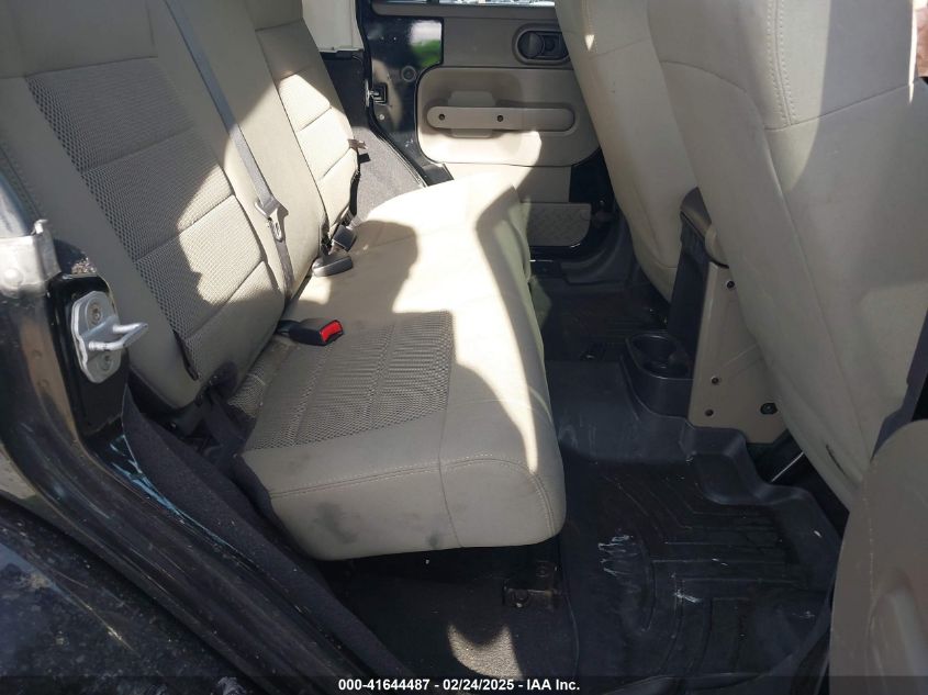 2008 Jeep Wrangler Unlimited Sahara VIN: 1J4GB59118L522013 Lot: 41644487