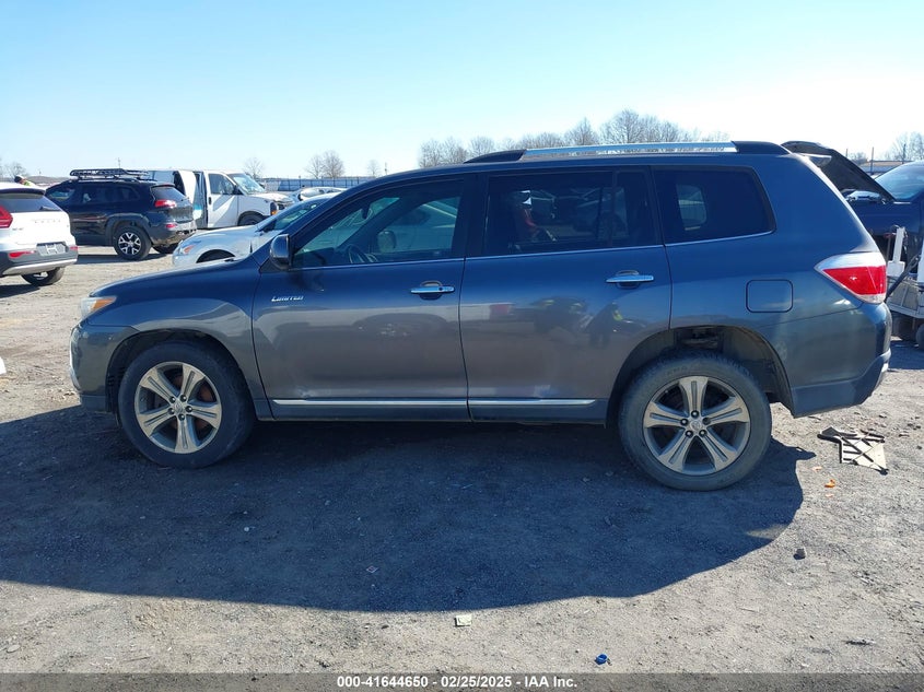 2011 TOYOTA HIGHLANDER VIN: 5TDDK3EH5BS093027