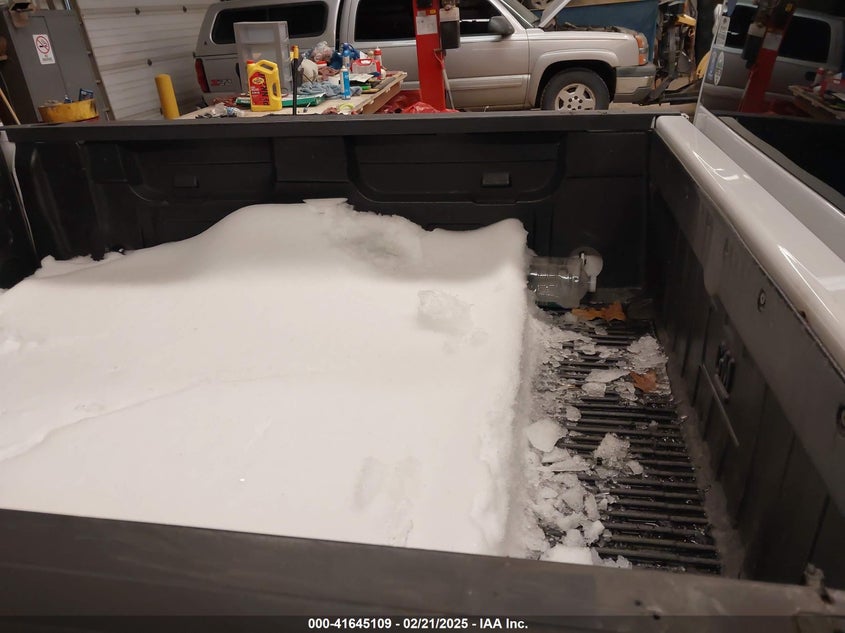 2014 CHEVROLET SILVERADO 1500 VIN: 1GCNCPEH8EZ193621