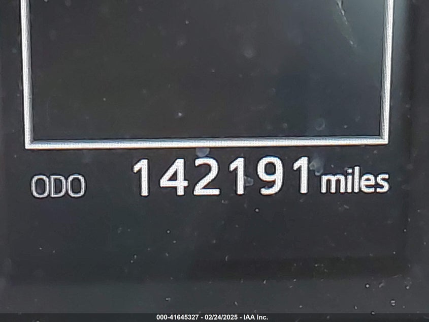 2017 TOYOTA RAV4 LE - JTMBFREV1HJ146865