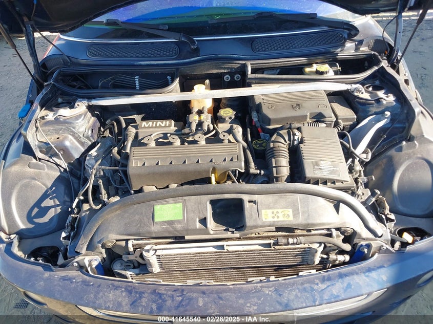 2006 MINI COOPER VIN: WMWRC335X6TJ75058