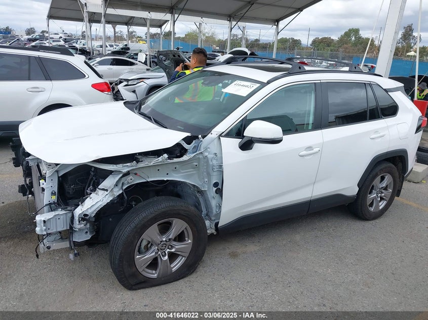 2022 TOYOTA RAV4 XLE - 2T3W1RFV0NC209712