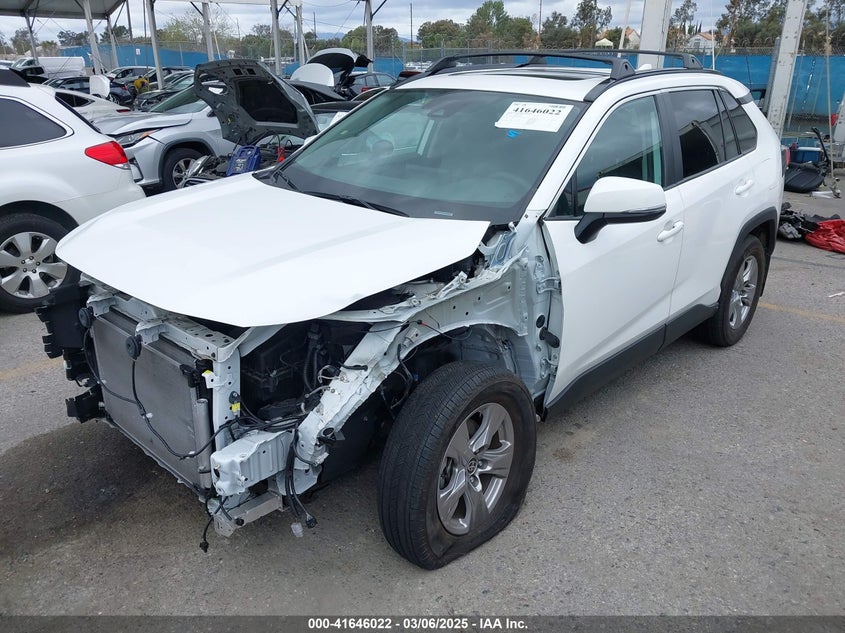 2022 TOYOTA RAV4 XLE - 2T3W1RFV0NC209712
