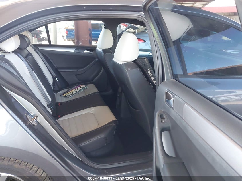 2016 VOLKSWAGEN JETTA VIN: 3VWD17AJ9GM308495