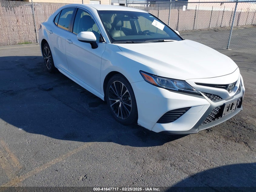 2018 TOYOTA CAMRY VIN: JTNB11HK8J3049461