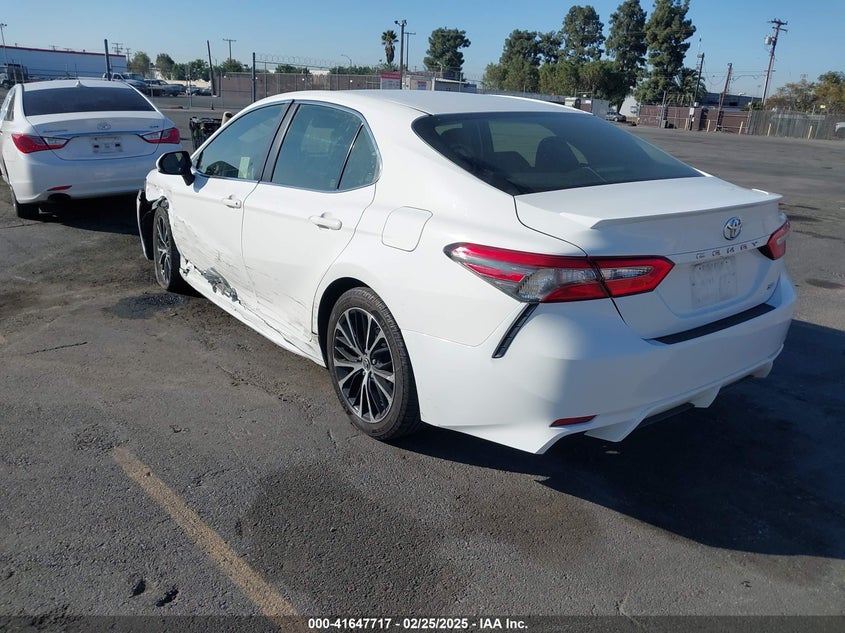 2018 TOYOTA CAMRY VIN: JTNB11HK8J3049461