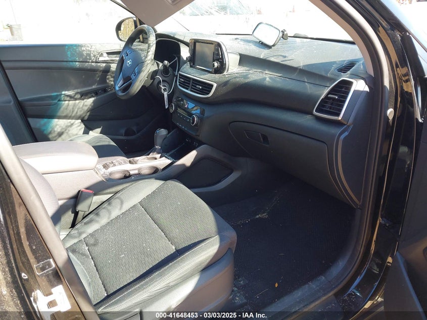 2019 HYUNDAI TUCSON SE - KM8J2CA46KU073107