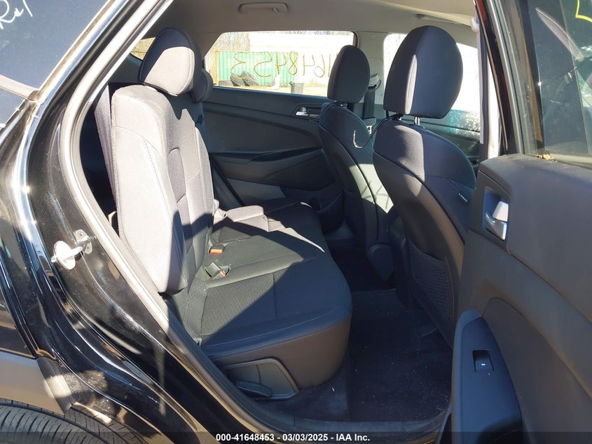 2019 HYUNDAI TUCSON SE - KM8J2CA46KU073107