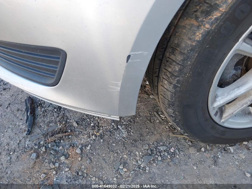 2015 Ford Focus Se VIN: 1FADP3K25FL223094 Lot: 41649032