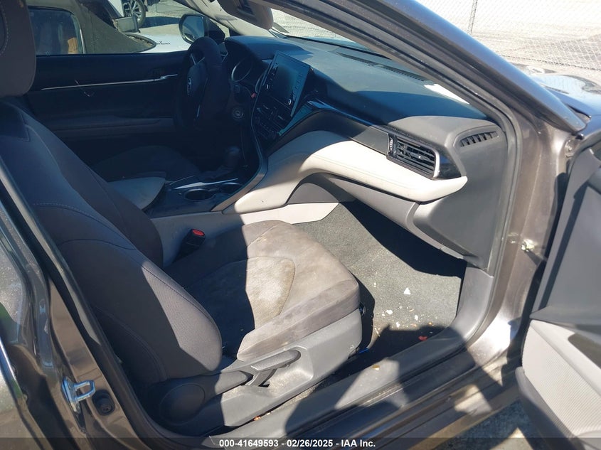 2021 TOYOTA CAMRY VIN: 4T1C11AK6MU600323