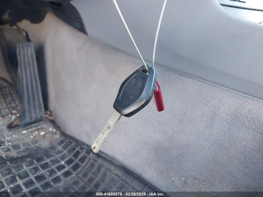 2005 BMW 325Xit VIN: WBAEP33405PF04807 Lot: 41650079