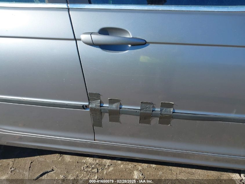 2005 BMW 325Xit VIN: WBAEP33405PF04807 Lot: 41650079