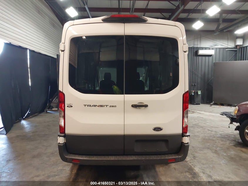 2018 Ford Transit-250 VIN: 1FTYR1CM7JKB44924 Lot: 41650321