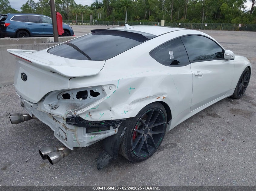 2013 HYUNDAI GENESIS VIN: KMHHU6KJ2DU108081