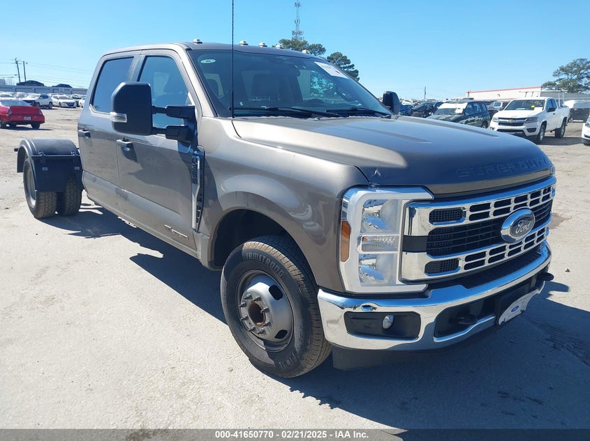 2023 FORD F-350 CHASSIS  (VIN: 1FD8W3GTXPEC55198)