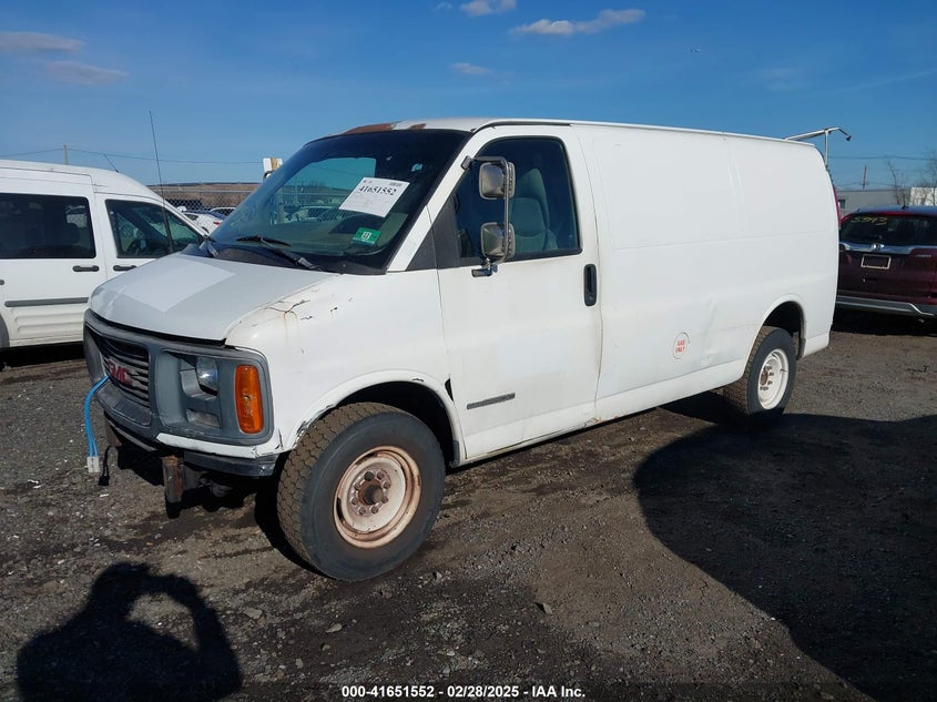 1998 GMC Savana Standard, Front & Rear, IAAI, VIN 1GTGG25RXW1046063 — photo 2