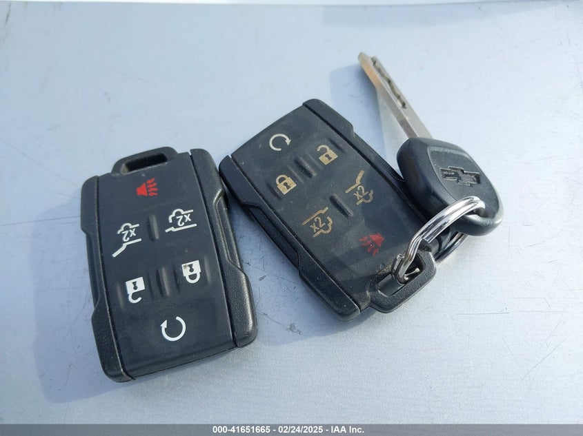 2020 CHEVROLET SUBURBAN 4WD LT - 1GNSKHKC7LR281617